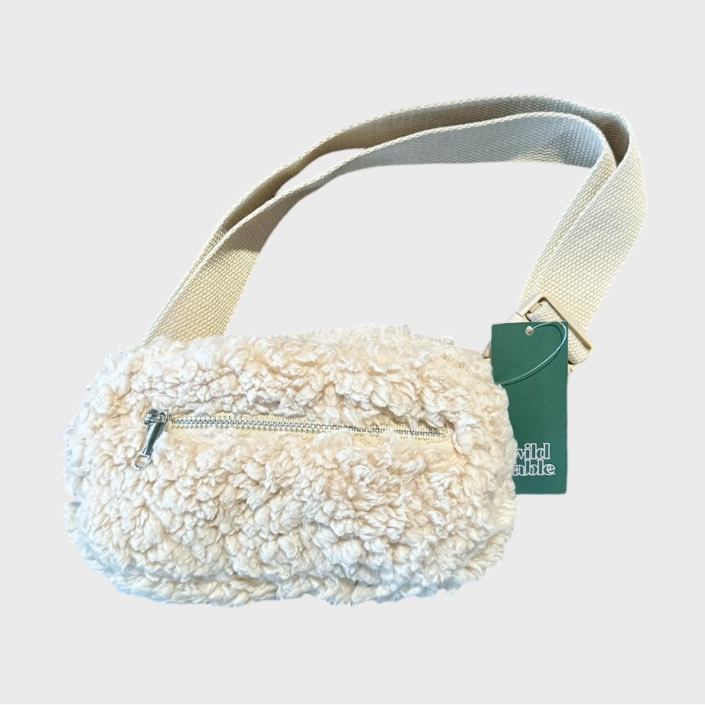 Wild Fable Sherpa Belt Bag Fanny Pack Beige NWT